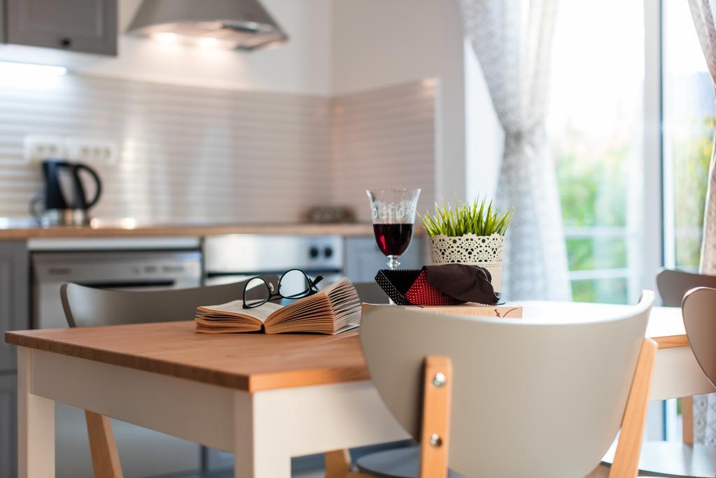 Apartments Zambarlin Komiža Eksteriør bilde